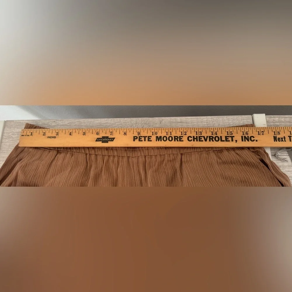 Soft Surroundings Turis Straight Leg Cropped Ankle Pants Silky NWT Large - Picture 9 of 10